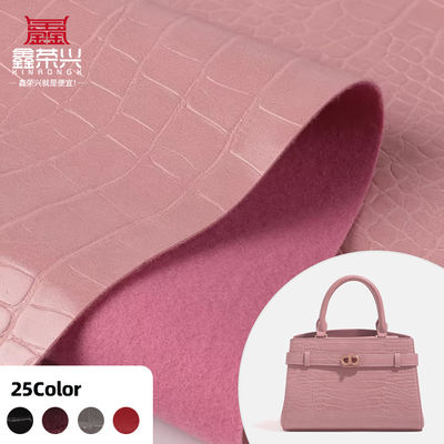 Tissu en cuir faux en PVC avec motif animal 137 cm de largeur et double dosage.