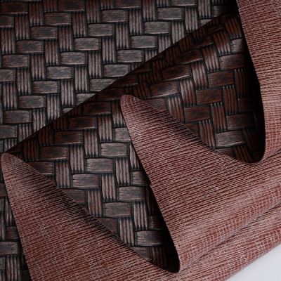 0.6mm Emballage en relief en cuir faux tricoté en PVC en cuir grand tapis tissé