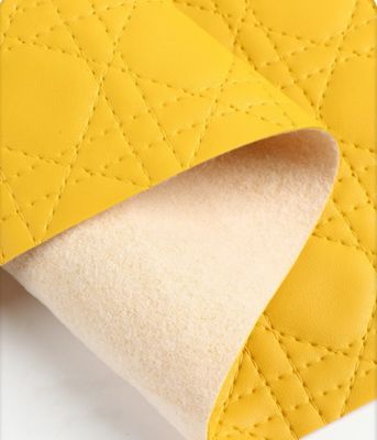 Le cuir artificiel en PVC imperméable à l'eau pour les sacs