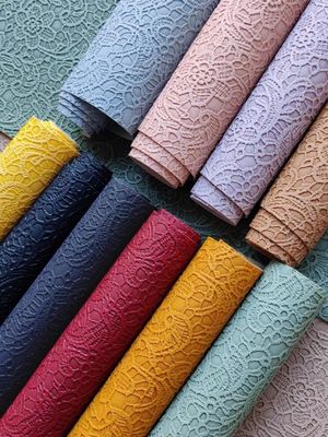 Retro rose dentelle en relief en PVC cuir brossé fond pour sac à main boîte d'emballage tissu décoratif Placemat faux cuir