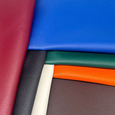 Gros de l'usine PVC 0.6mm Texture Litchi Faux Cuir Gaufré Cuir Synthétique Artificiel pour Siège de Voiture Sac Décoration de Pied