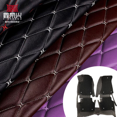 Couverture personnalisée en PVC en cuir synthétique de 7,0 mm d'épaisseur brodée en relief en mousse de polyuréthane élastique pour sièges d'auto