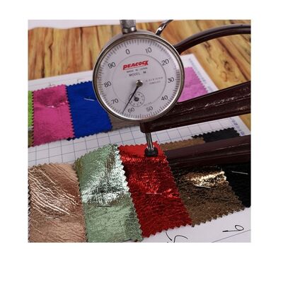 PVC Crocodile Grain Tissu en cuir synthétique en relief étirement étanche pour portefeuille chaussures ordinateur portable sac de canapé mobilier d'utilisation