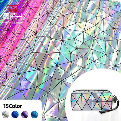 Tissu d'artisanat en cuir synthétique triangulaire en PU laser gaufré, imperméable, pour doublure de meubles et canapés d'extérieur