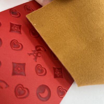 PU pressé en relief synthétique en faux cuir Tissu imperméable Elastique siège d'auto décoratif chaise rembourrage sac à chaussures tapis de table