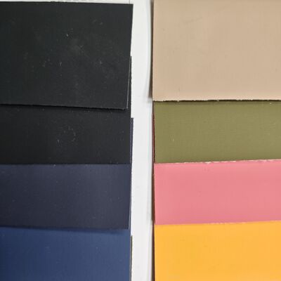 FILM DE CUIR MAT Large gamme de produits d'emballage en cuir disponibles en types PVC PU et semi PU pour de multiples utilisations industrielles