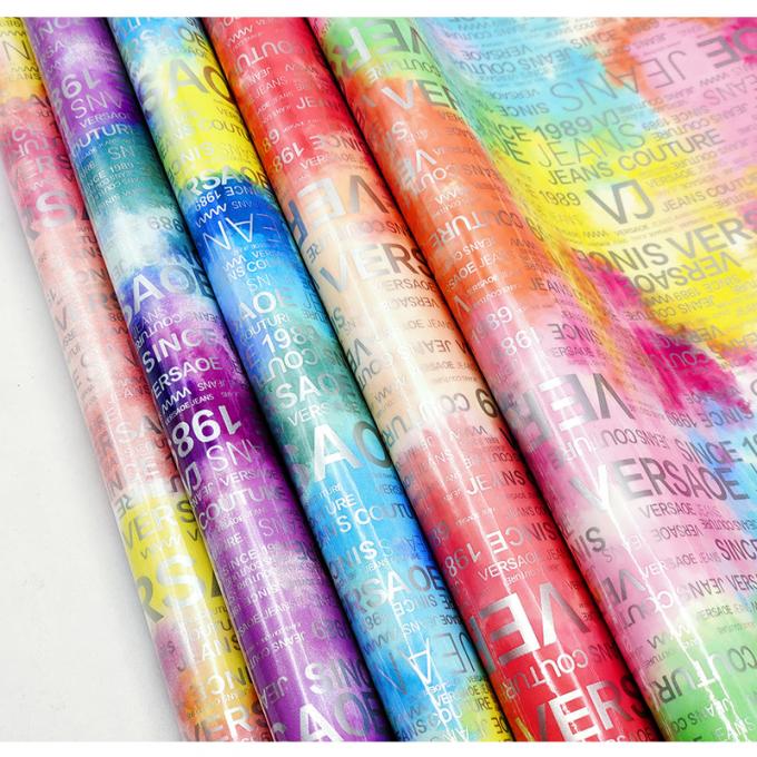 PU Lettre arc-en-ciel Impression de magazine Design cuir synthétique étanche Tissu en faux cuir pour sac à bagages Meubles cosmétiques / canapé 8